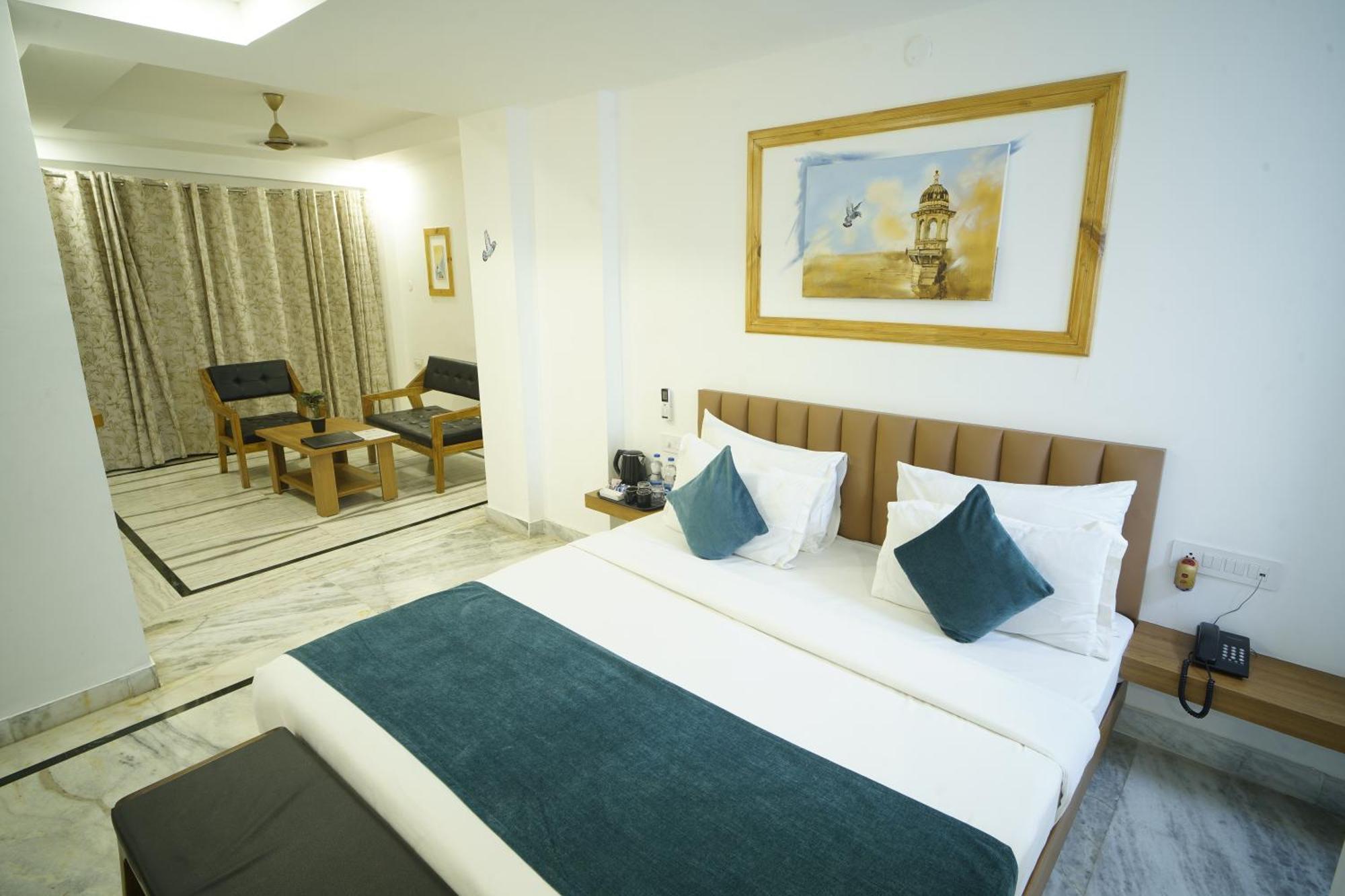 Hotel Udai Niwas By The Lake Udaipur Exteriör bild